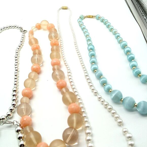 7 Beaded Necklaces + 1 Beaded Bracelet Jewelry Lot of 8 - Picture 8 of 10